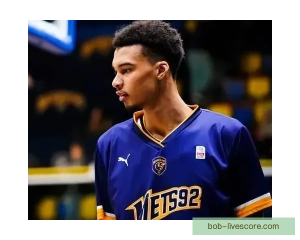 文班亚马22岁87天连续两场至少40分15篮板 创NBA最年轻纪录